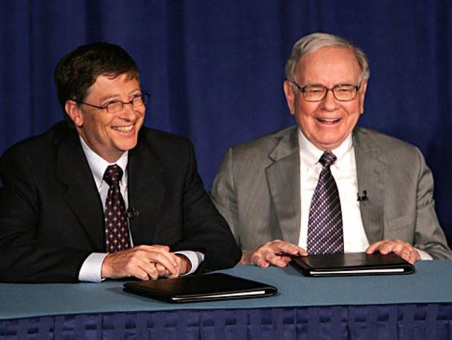 Bill Gates và Warren Buffett là 2 tỷ phú năng nổ nhất trong việc làm từ thiện.