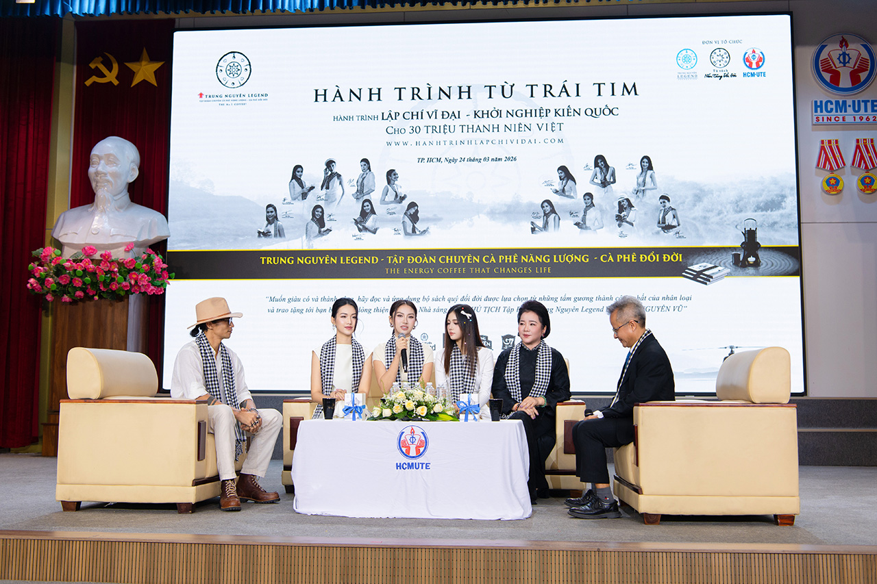 Các khách mời mang đến những câu chuyện, trải nghiệm quý giá, thắp lên ngọn lửa khát vọng trong từng bạn trẻ.